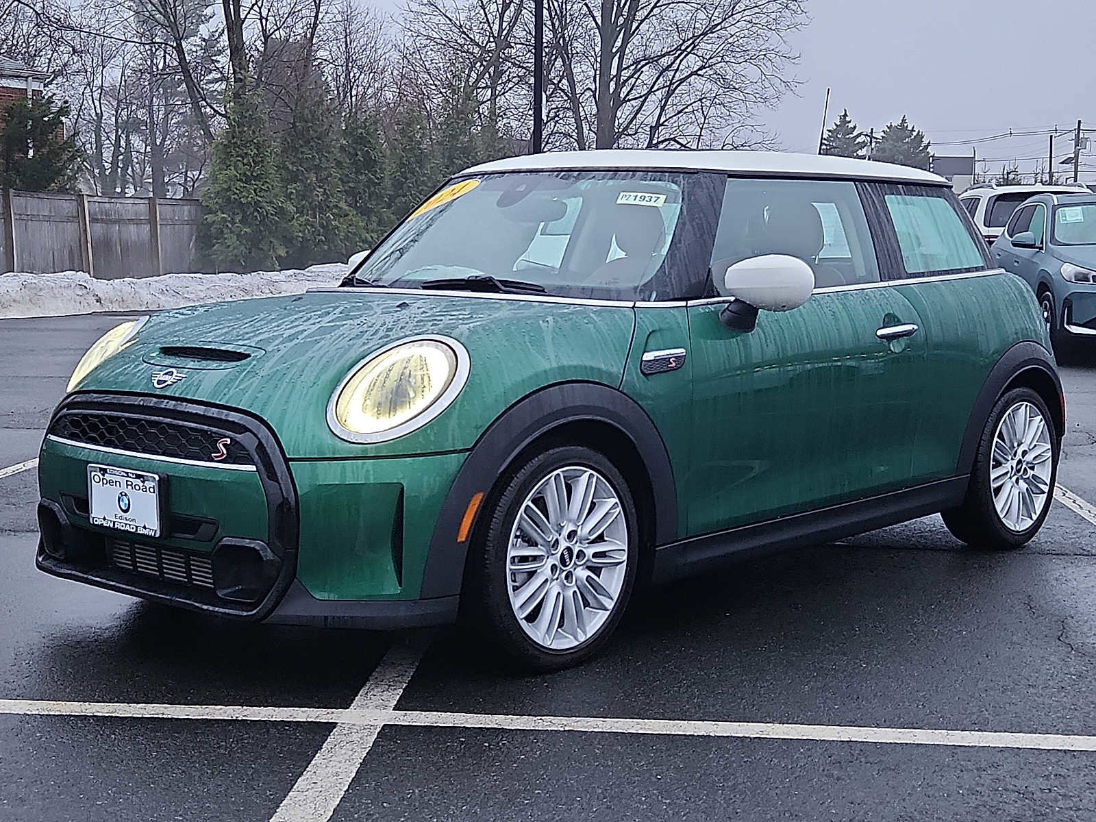 Used 2024 MINI Cooper S w/ Signature Upholstery Package FWD image 3