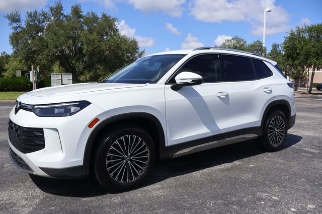 Certified 2026 Volkswagen Tiguan S FWD image 3