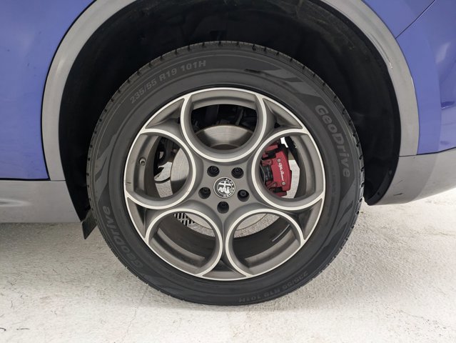 Used 2022 Alfa Romeo Stelvio Ti image 21