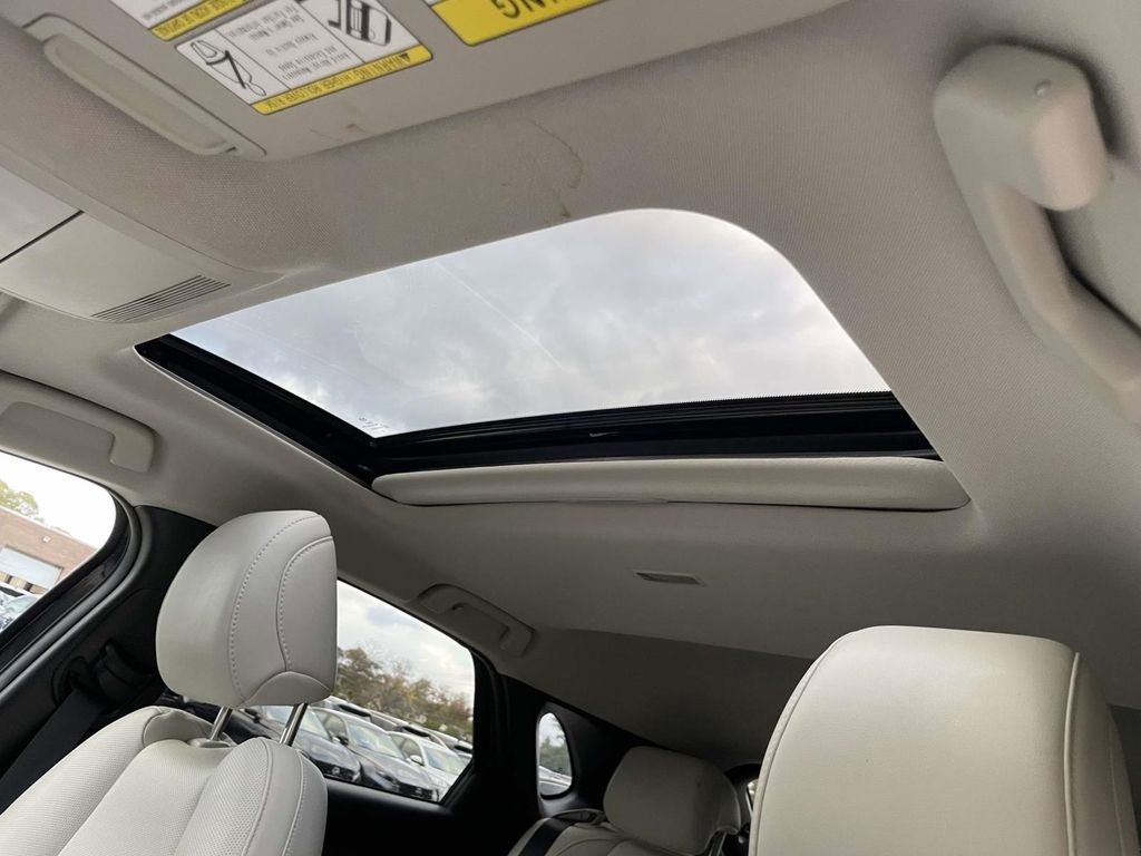 Used 2022 MAZDA CX-30 AWD 2.5 S w/ Premium Package image 19