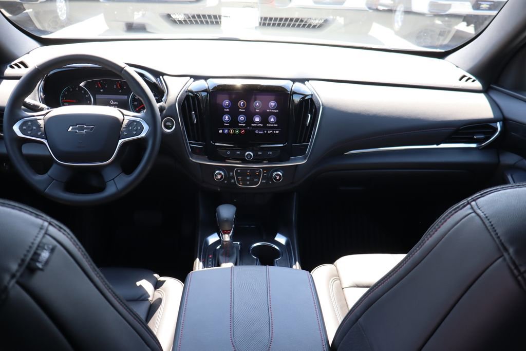 Used 2023 Chevrolet Traverse RS image 18