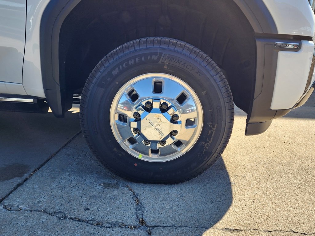 New 2026 GMC Sierra 3500 Denali Ultimate image 56