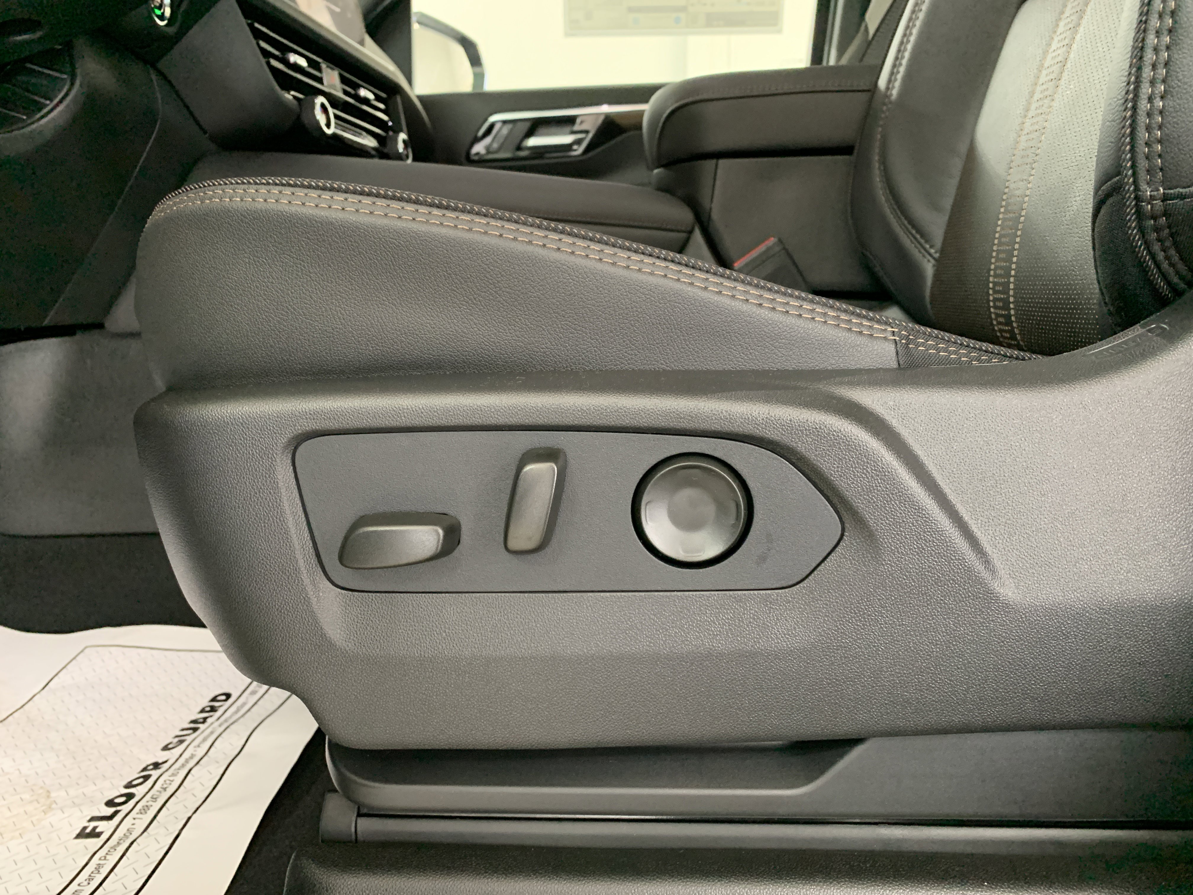 New 2026 Chevrolet Tahoe High Country image 16