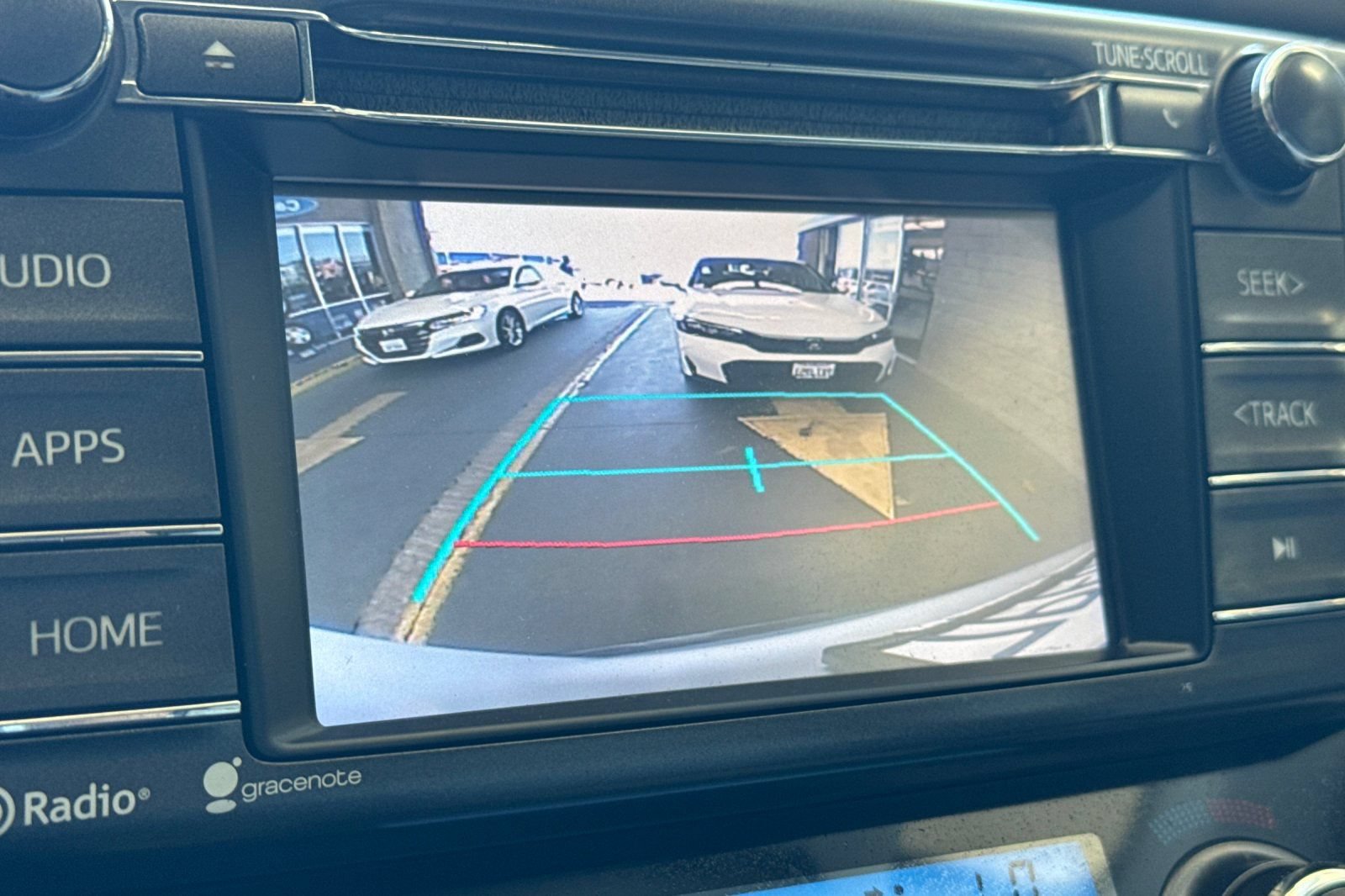 Used 2015 Toyota RAV4 XLE FWD image 19