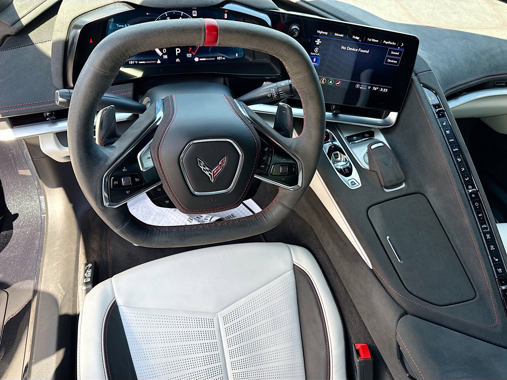 Used 2023 Chevrolet Corvette Stingray Premium Conv RWD image 16