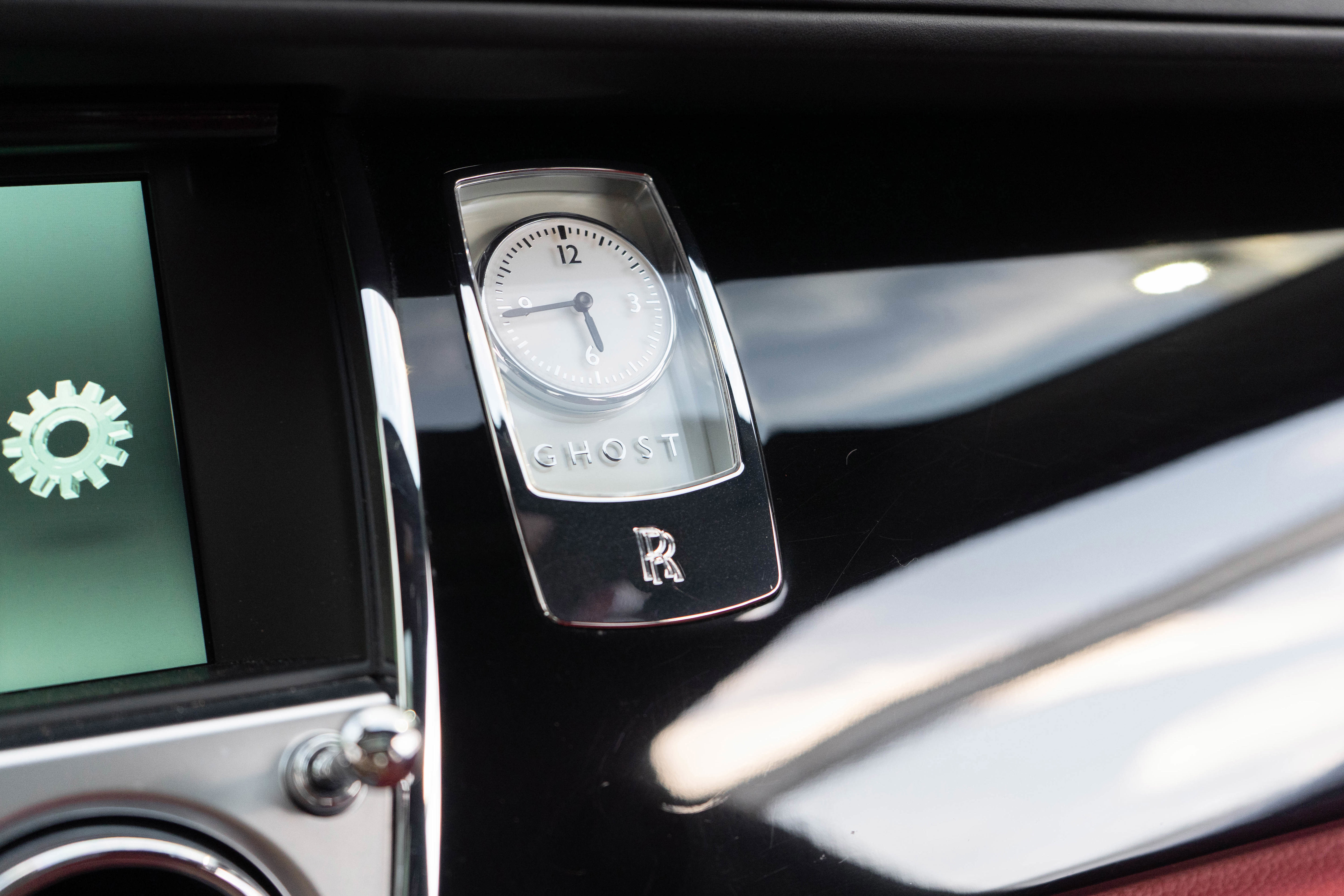 Used 2016 Rolls-Royce Ghost image 18