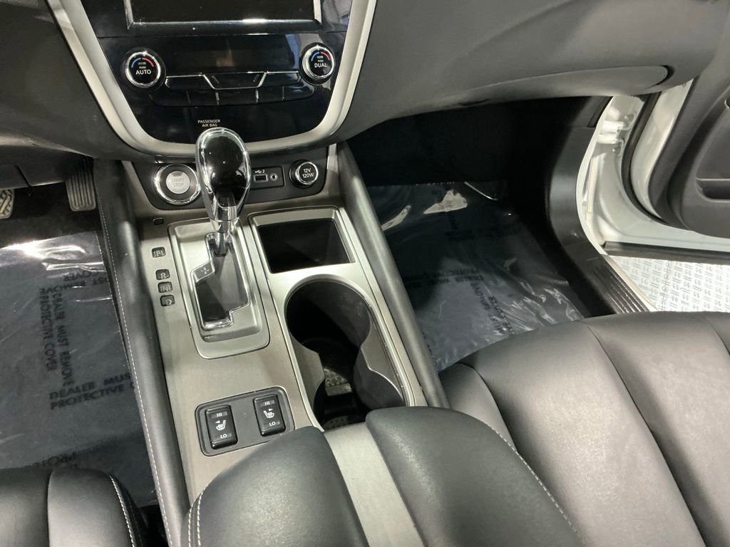 Used 2023 Nissan Murano SV w/ SV Midnight Edition Package image 10