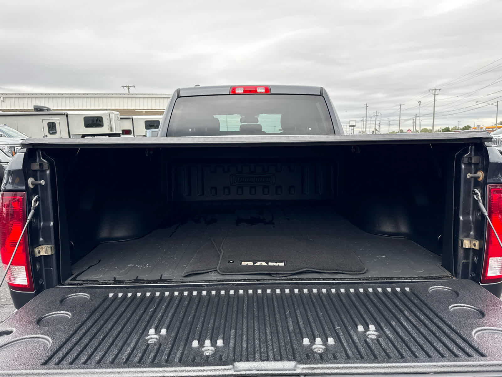 Used 2015 RAM 1500 Express AWD/4WD image 20