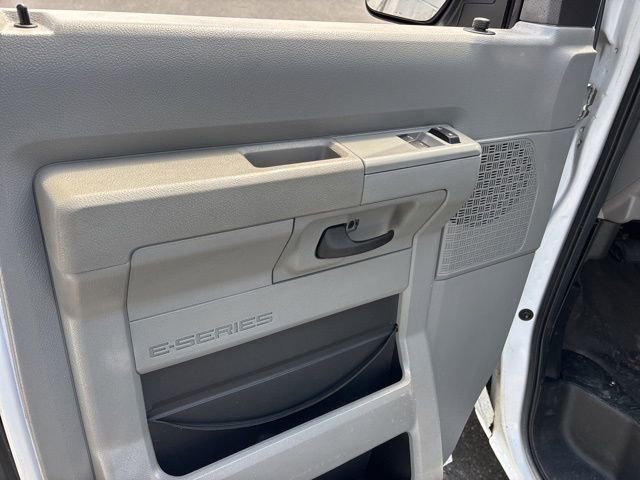 Used 2014 Ford E-250 and Econoline 250 w/ Power Group RWD image 15
