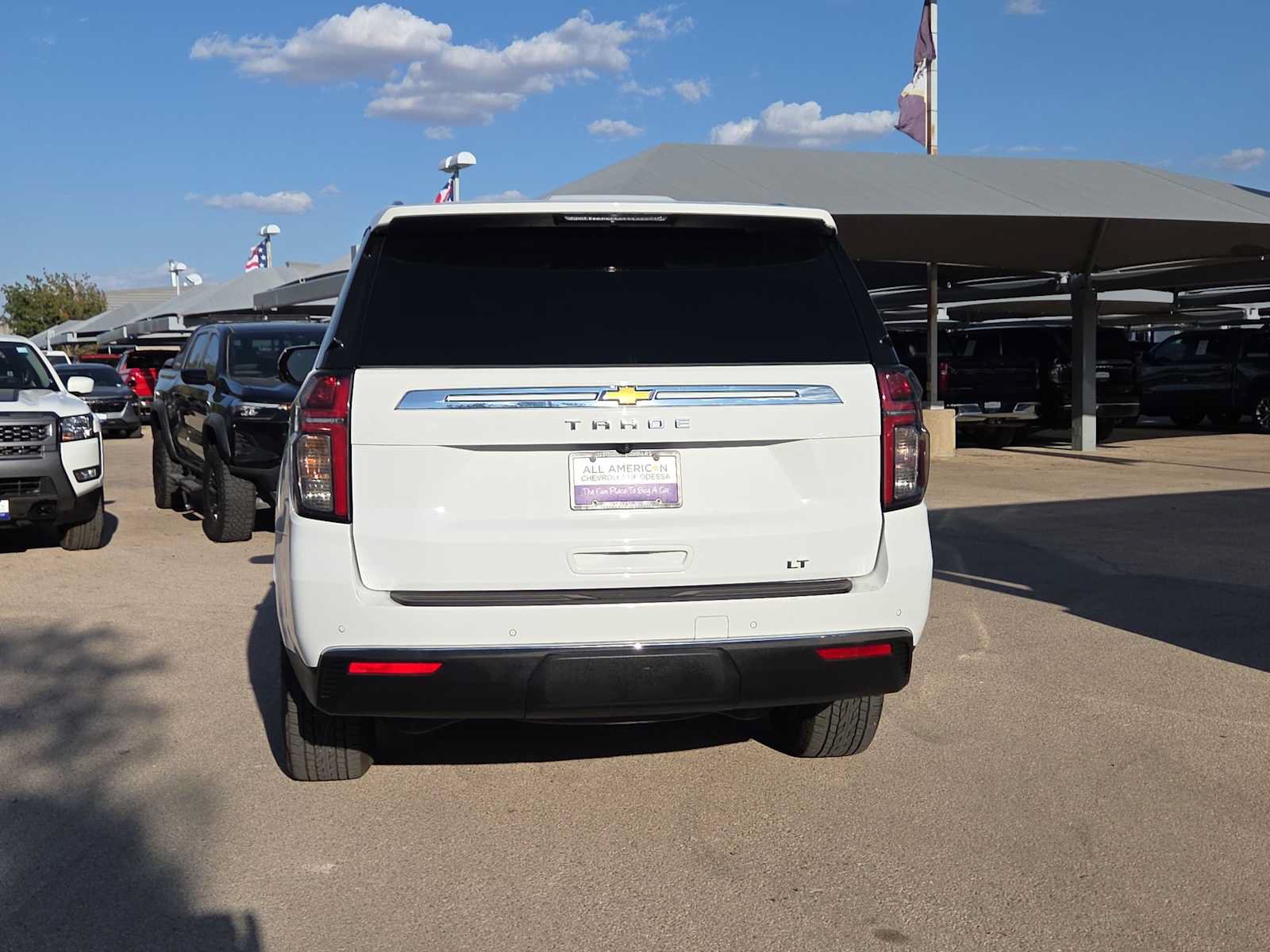 Used 2024 Chevrolet Tahoe LT w/ Luxury Package RWD image 7