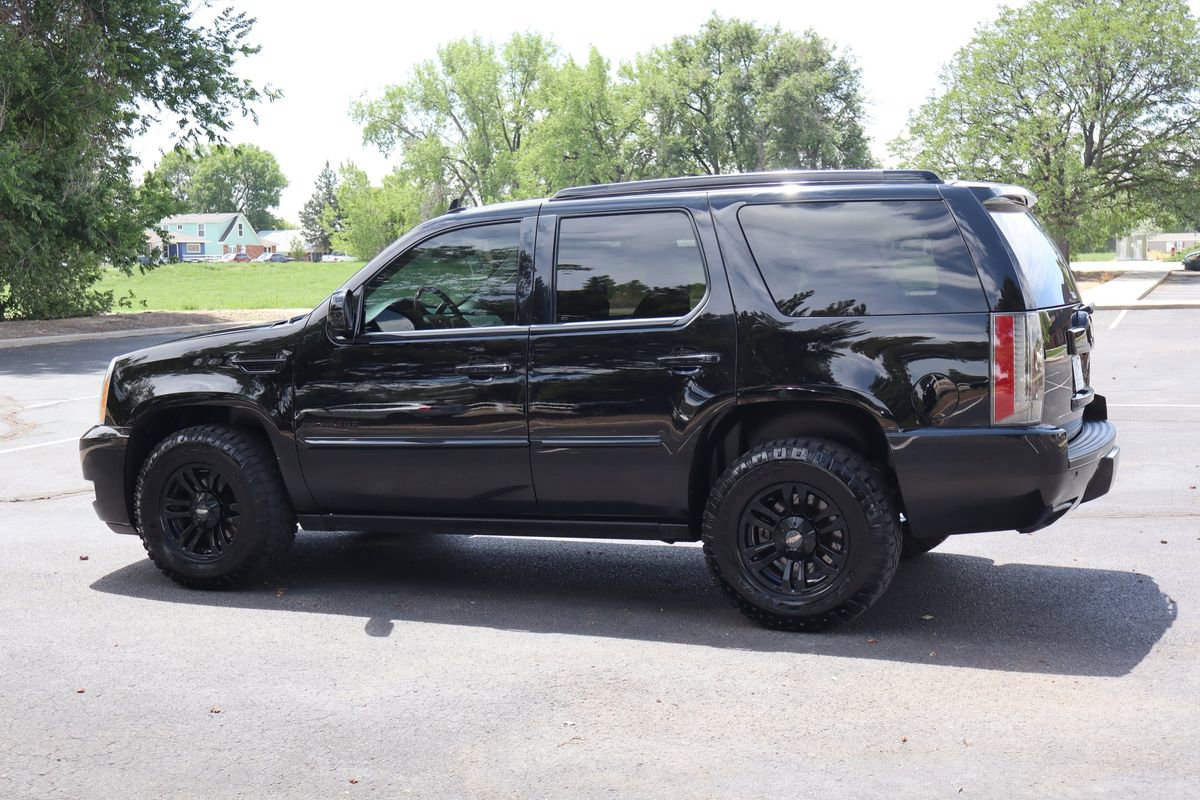 Used 2014 Cadillac Escalade Premium AWD/4WD image 8