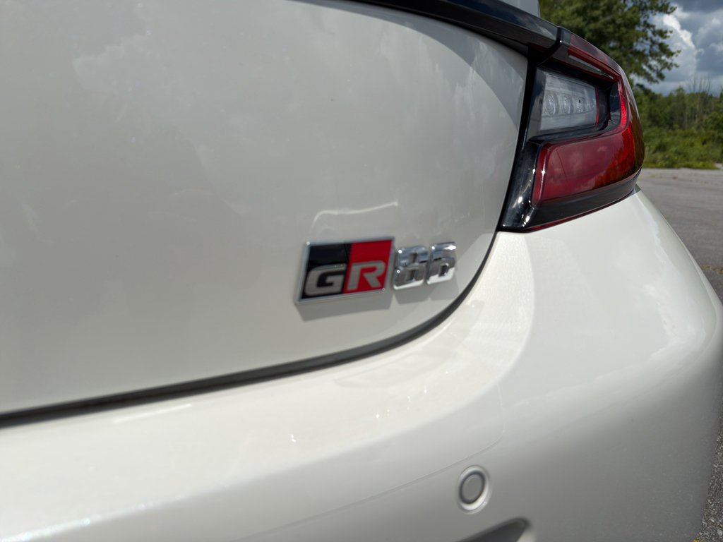 Used 2024 Toyota GR86 RWD image 11