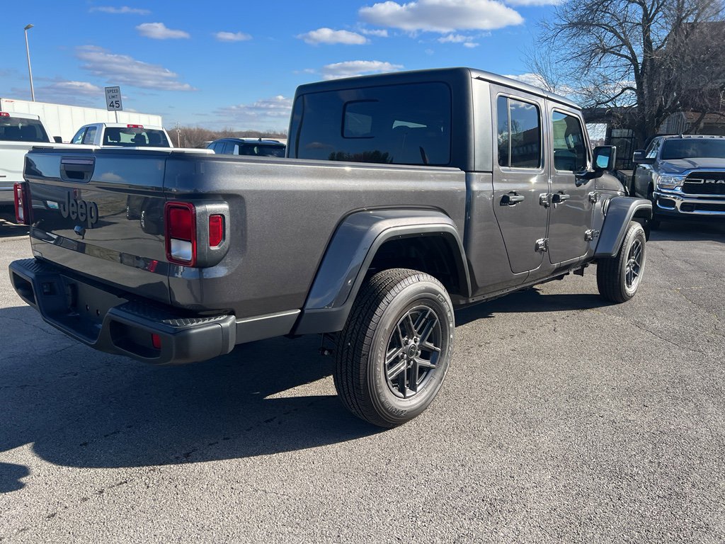 New 2025 Jeep Gladiator Sport AWD/4WD image 5