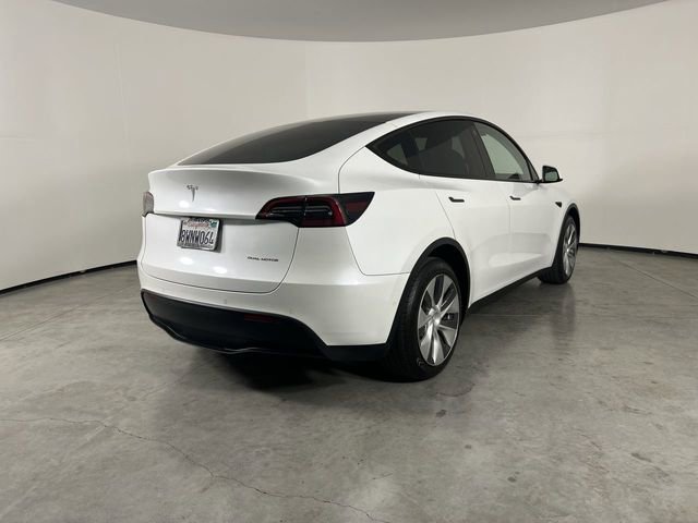 Used 2021 Tesla Model Y Long Range AWD/4WD image 8