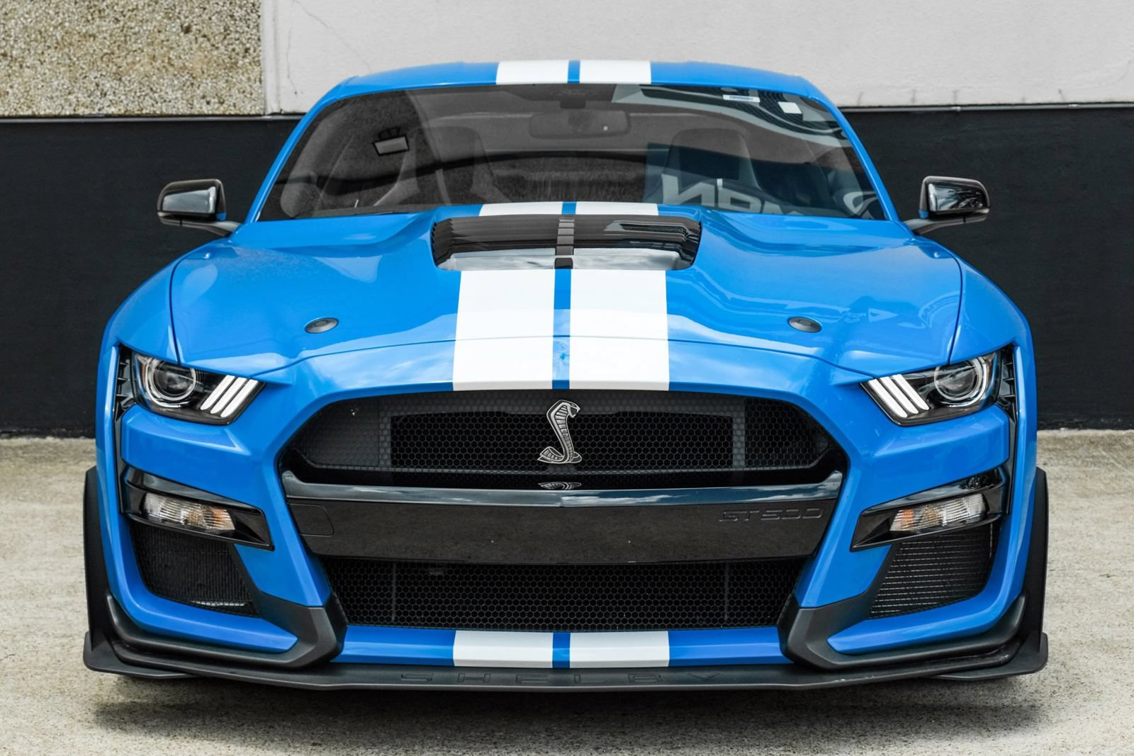 Used 2022 Ford Mustang Shelby GT500 w/ Carbon Fiber Track Pack RWD image 6