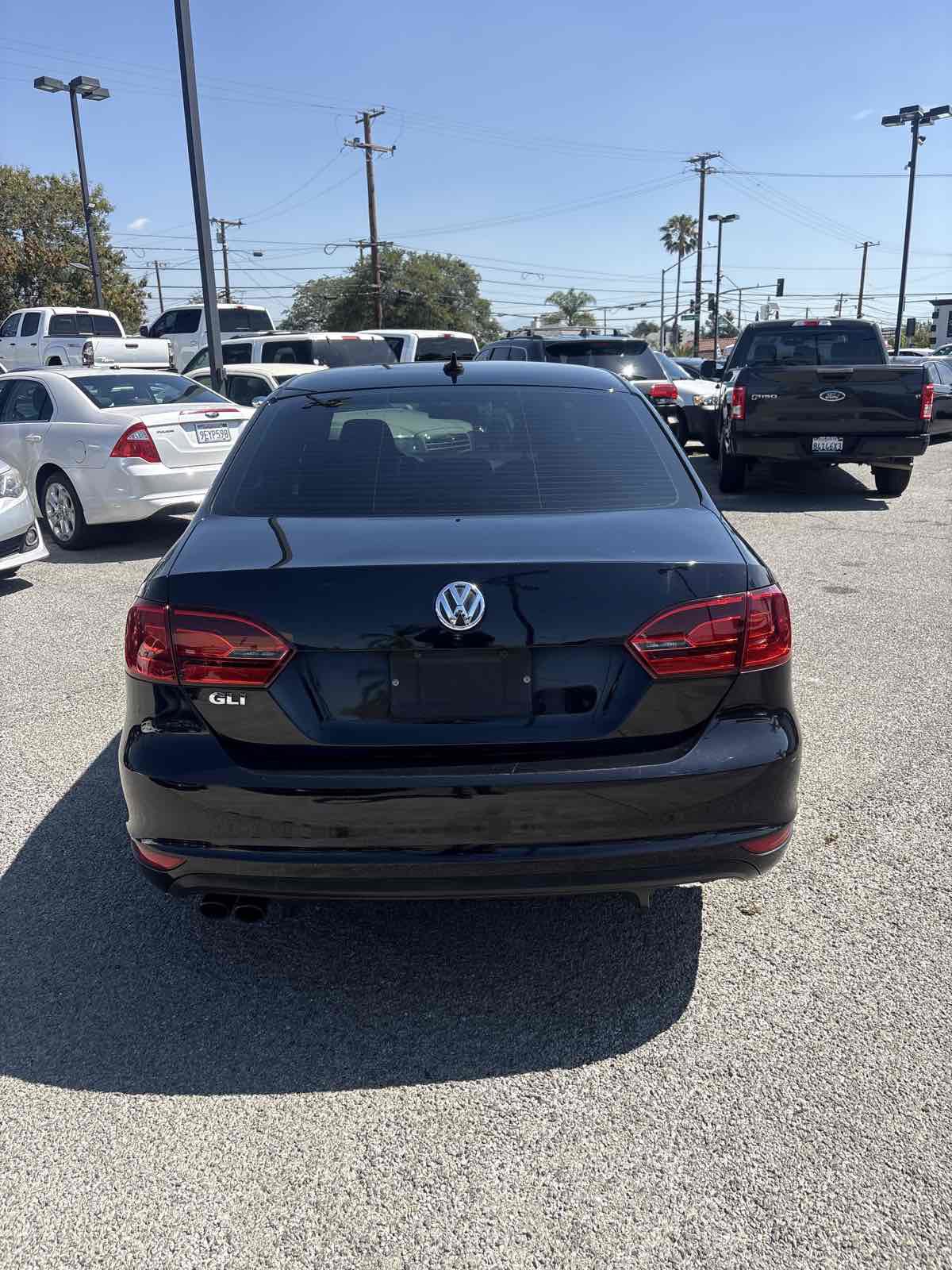 Used 2012 Volkswagen Jetta GLI FWD image 4
