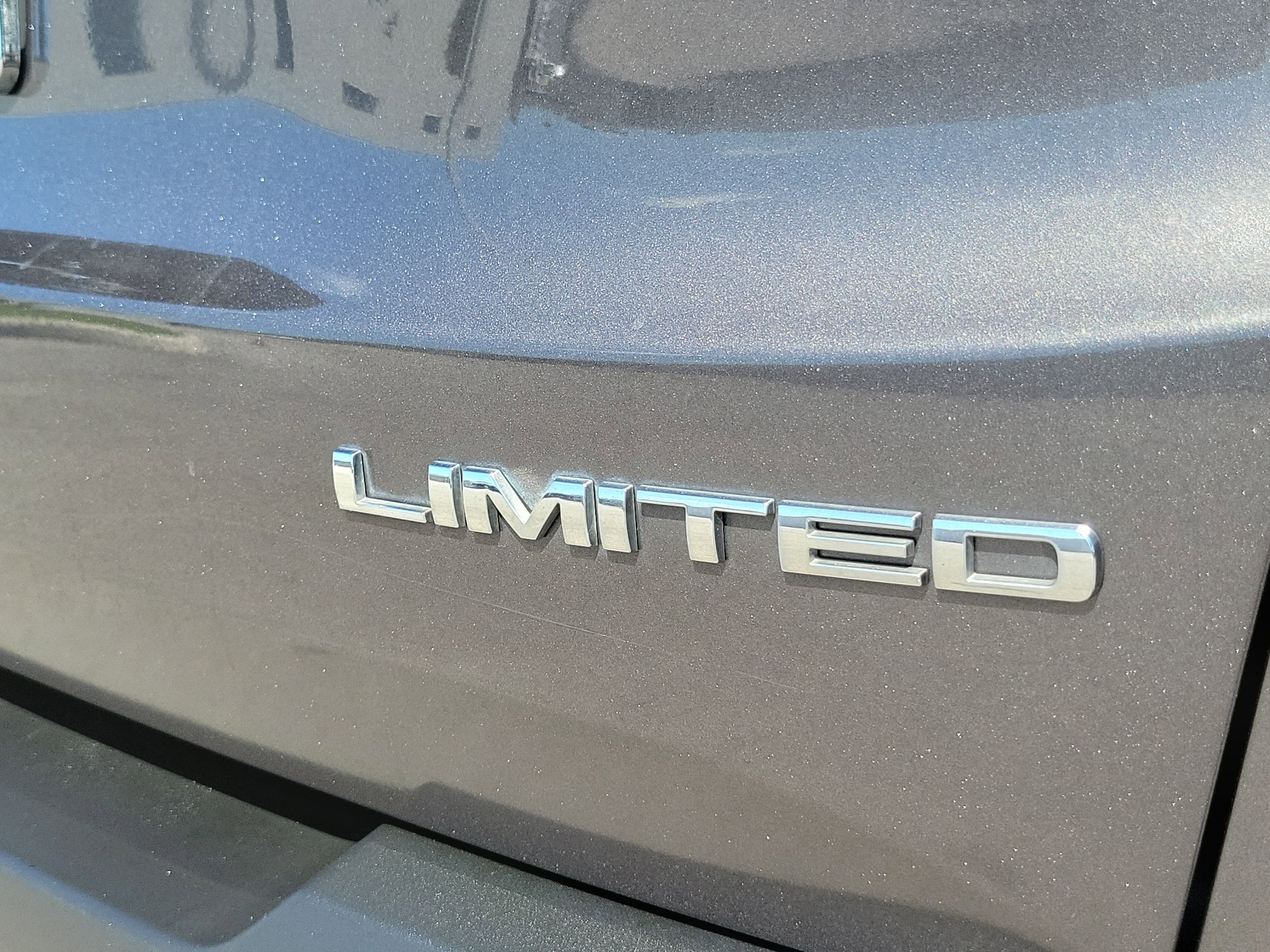 Used 2016 Jeep Renegade Limited AWD/4WD image 30