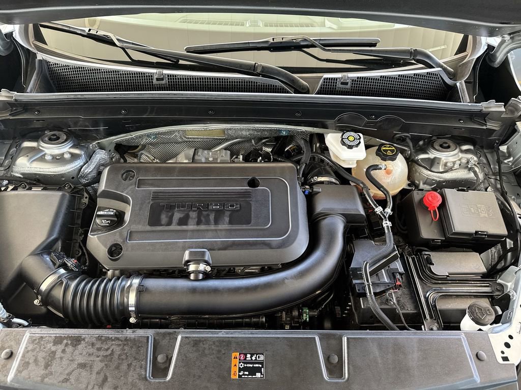 Certified 2025 Buick Envision Avenir AWD/4WD image 32