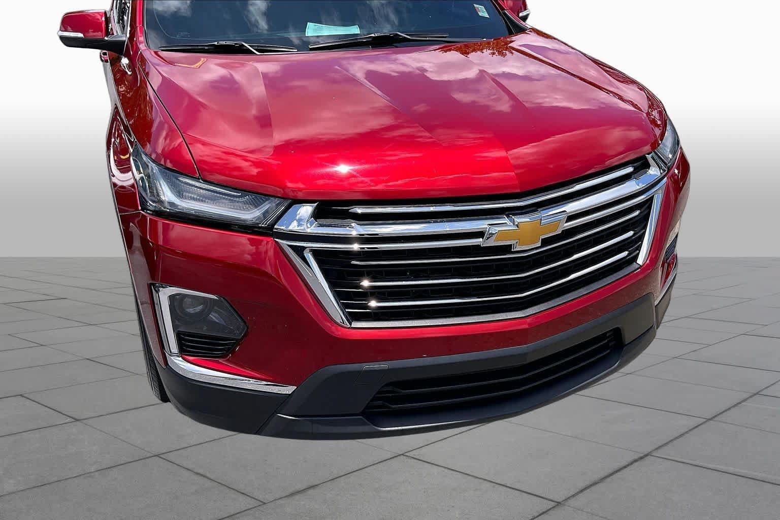 Used 2023 Chevrolet Traverse LT FWD image 30