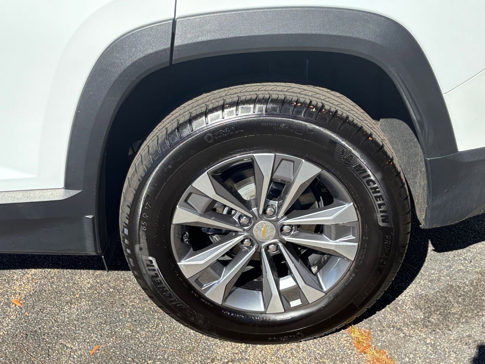 Used 2025 Chevrolet Equinox LT image 30