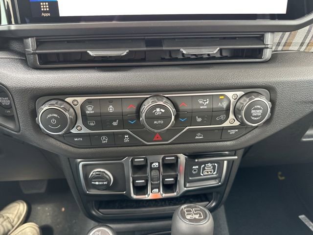 New 2026 Jeep Gladiator Sport AWD/4WD image 32