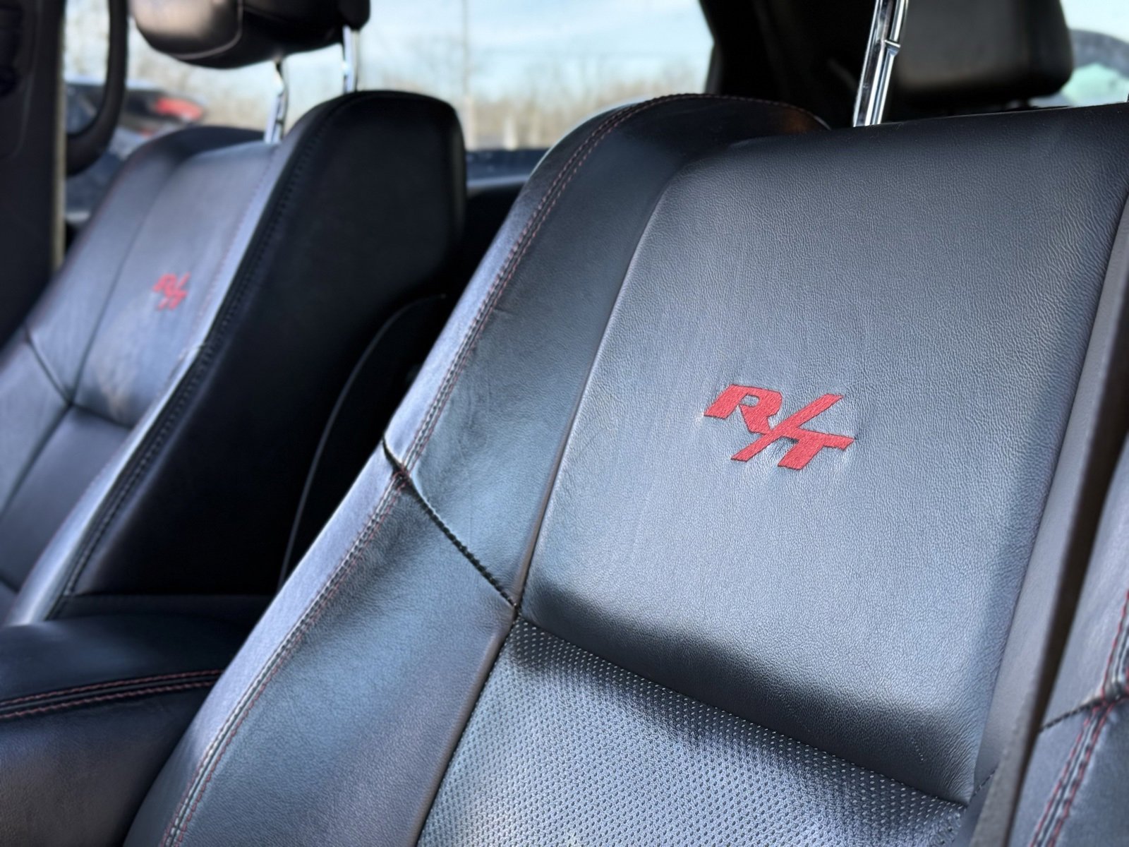 Used 2018 Dodge Durango R/T w/ Blacktop Package image 19