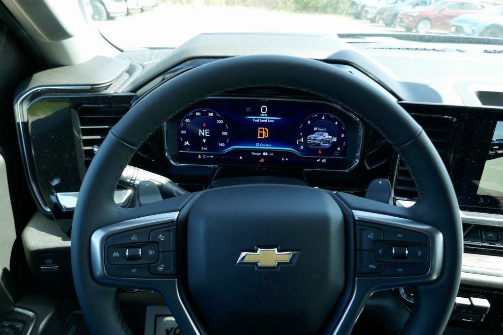New 2025 Chevrolet Silverado 1500 LTZ w/ Technology Package image 32