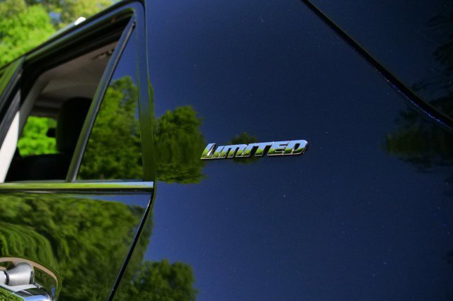 Used 2021 Toyota 4Runner Limited AWD/4WD image 27