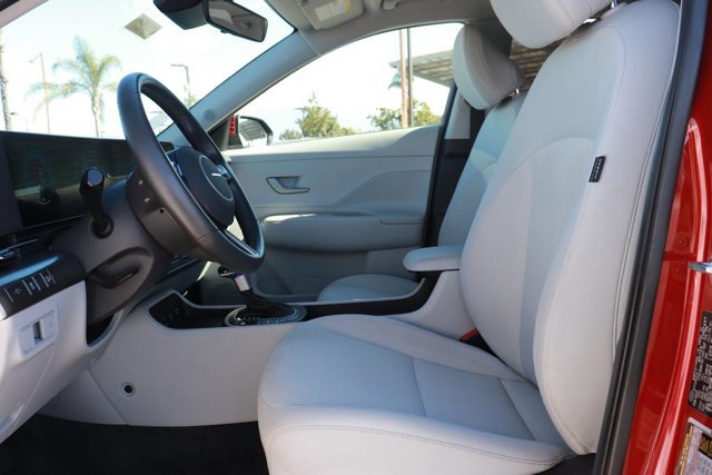 Used 2025 Hyundai Kona SEL image 10
