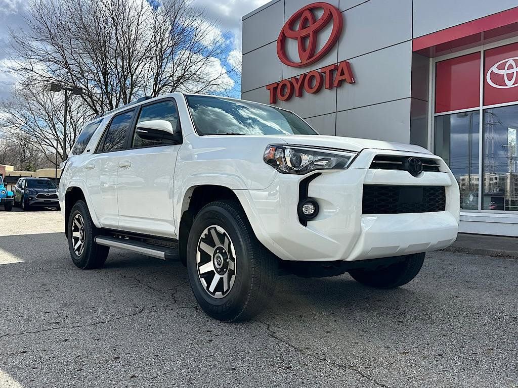 Certified 2023 Toyota 4Runner SR5 Premium w/ Moonroof Package image 7