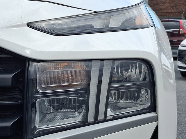 Certified 2023 Hyundai Santa Fe SEL w/ Winter Weather Package image 8