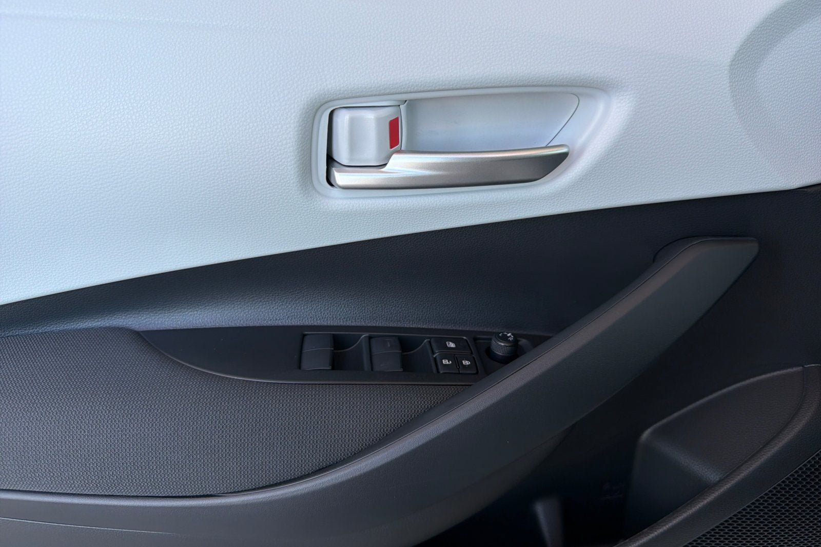 New 2026 Toyota Corolla SE FWD image 12
