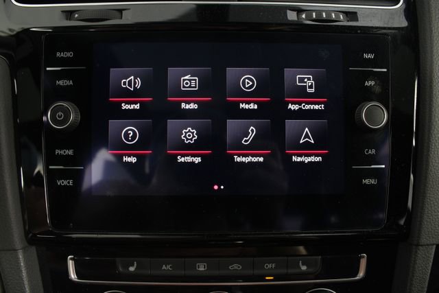 Used 2021 Volkswagen GTI SE image 4