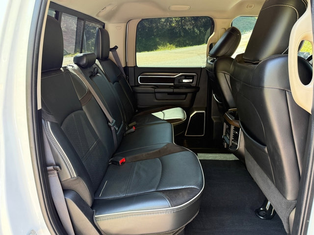 Used 2022 RAM 3500 Laramie AWD/4WD image 17