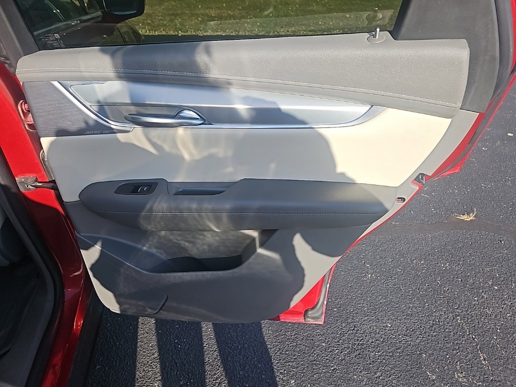 Used 2021 Cadillac XT5 Premium Luxury w/ LPO, Floor Liner Package image 27