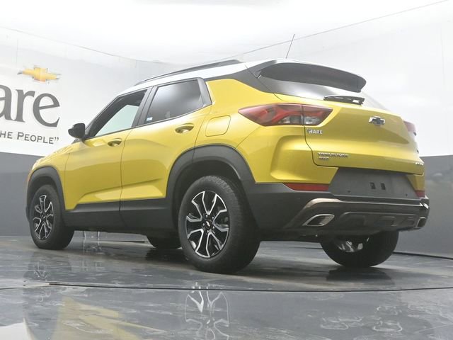 Used 2023 Chevrolet TrailBlazer ACTIV w/ Sun and Liftgate Package image 5