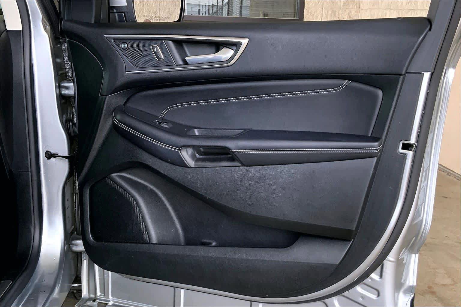 Certified 2022 Ford Edge Titanium image 23