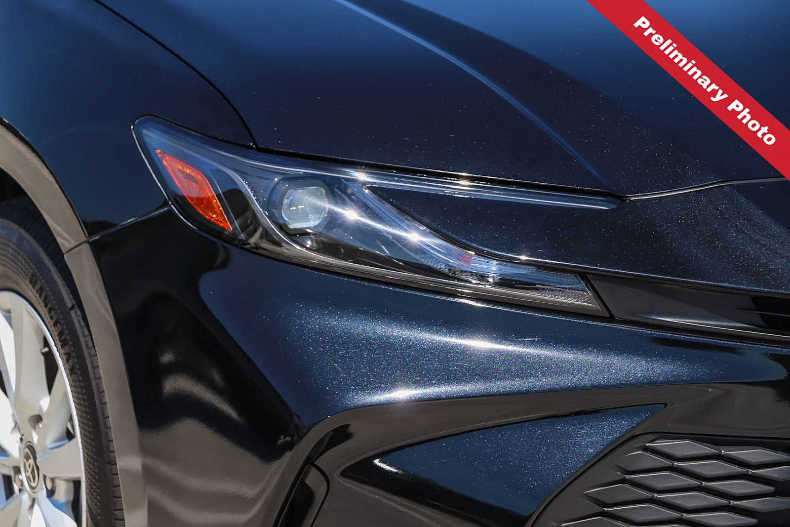 Used 2025 Toyota Camry LE w/ Convenience Package FWD image 4
