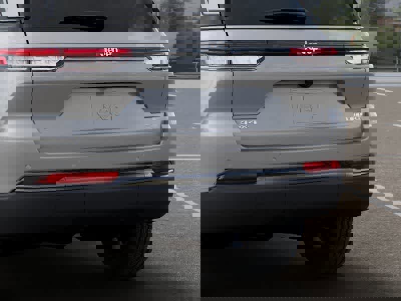 New 2026 Jeep Grand Cherokee Limited w/ Limited Altitude Package image 13