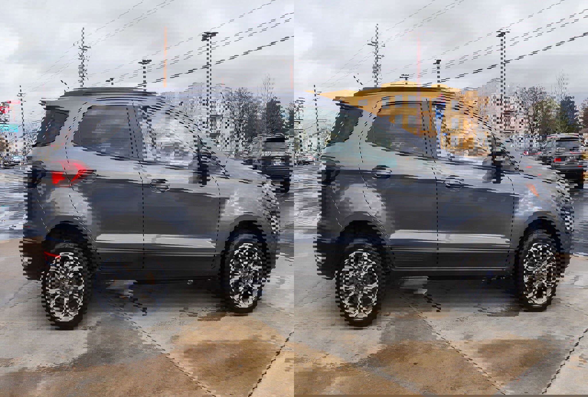 Used 2020 Ford EcoSport SES image 9