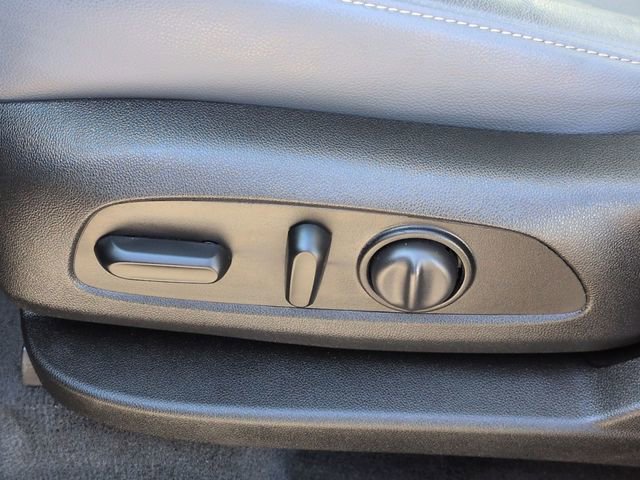 Used 2021 Chevrolet Traverse LT image 15