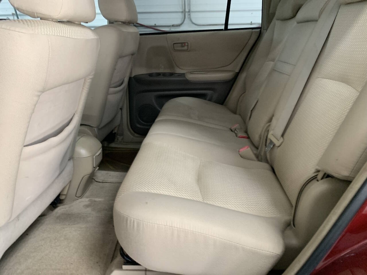 Used 2004 Toyota Highlander 4WD V6 w/ Preferred Pkg image 8
