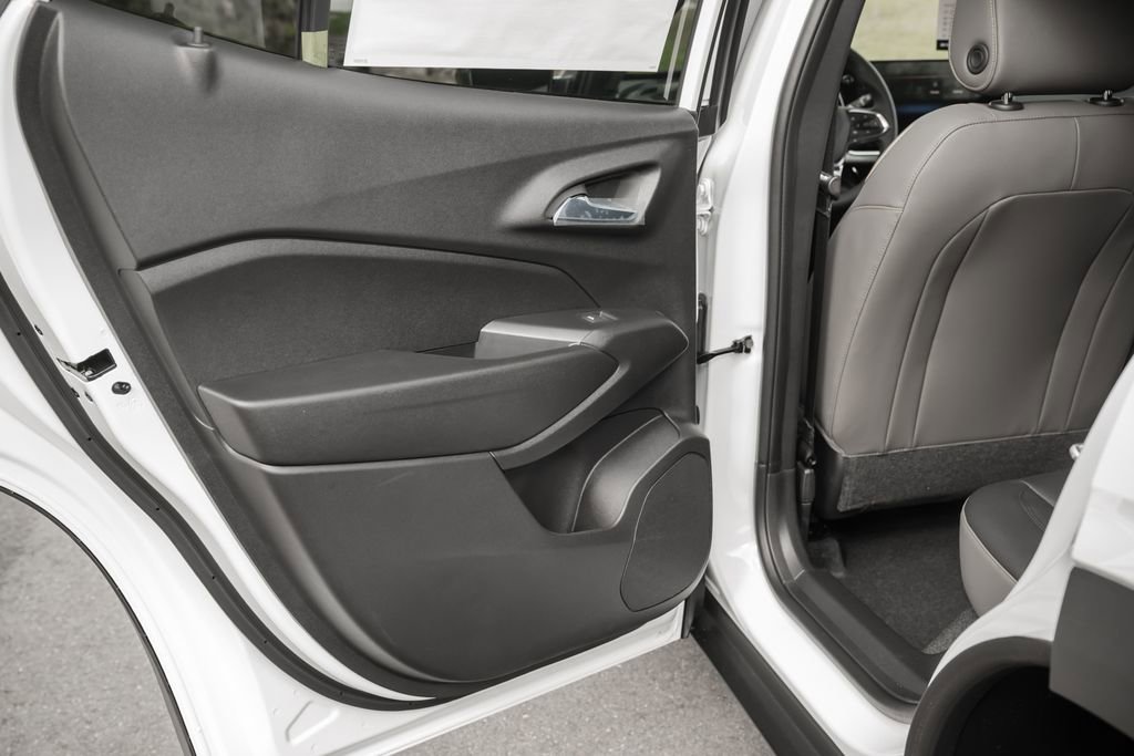 New 2026 Chevrolet Trax ACTIV w/ Driver Confidence Package FWD image 32