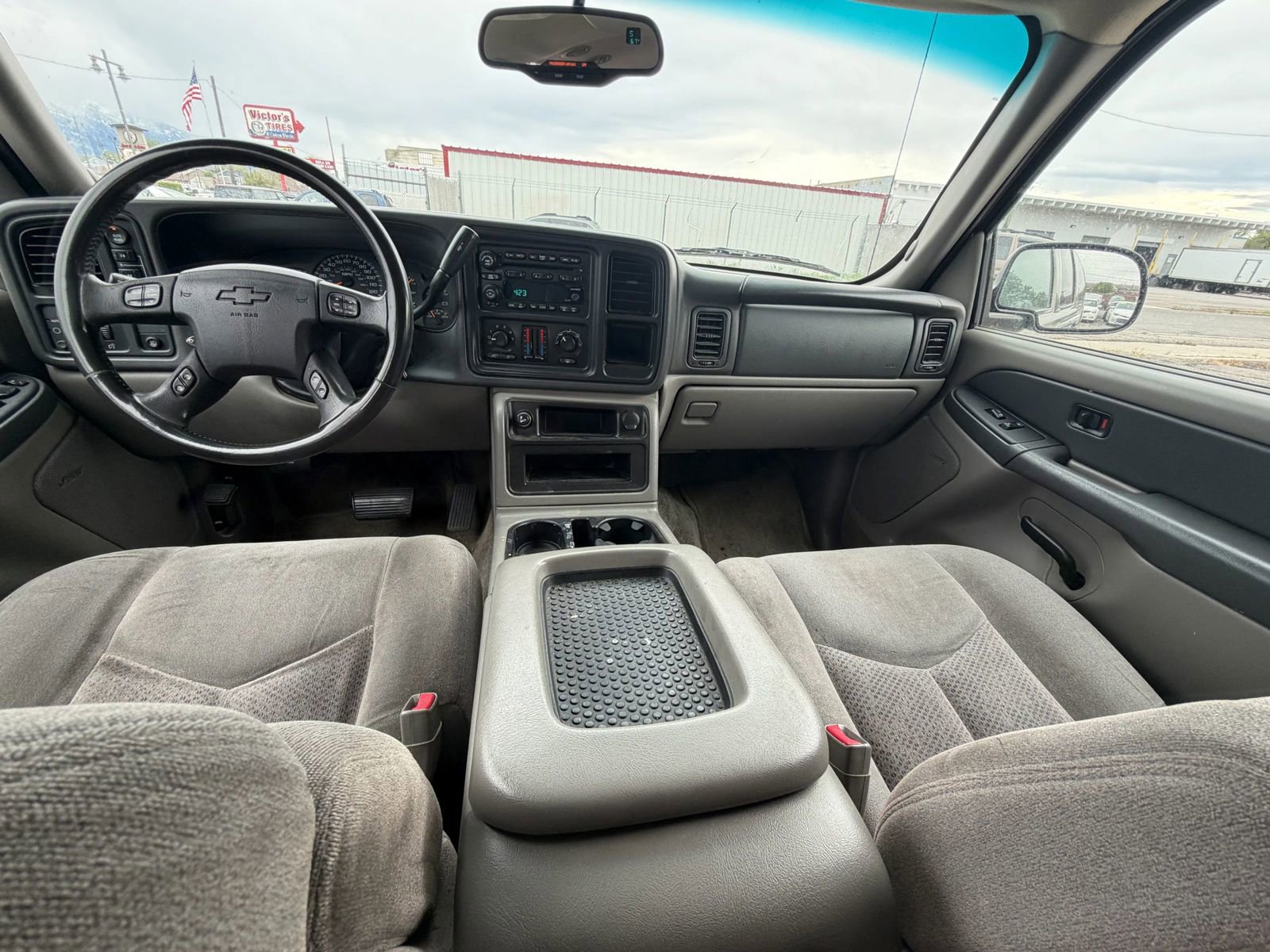 Used 2003 Chevrolet Suburban LS w/ LS Preferred Equipment Group image 24
