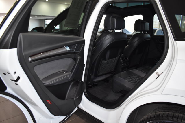 Used 2025 Audi SQ5 Premium Plus w/ Premium Plus Package image 34