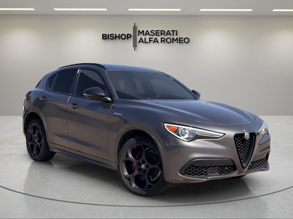 Used 2023 Alfa Romeo Stelvio Veloce AWD/4WD image 1