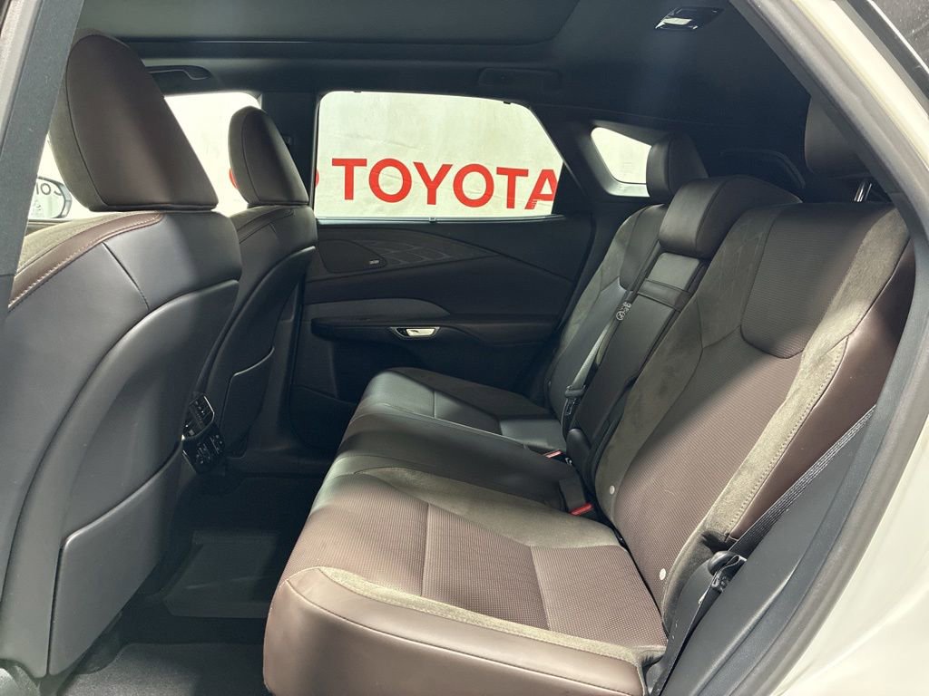 Used 2025 Lexus RX 450h AWD w/ Convenience Package image 20
