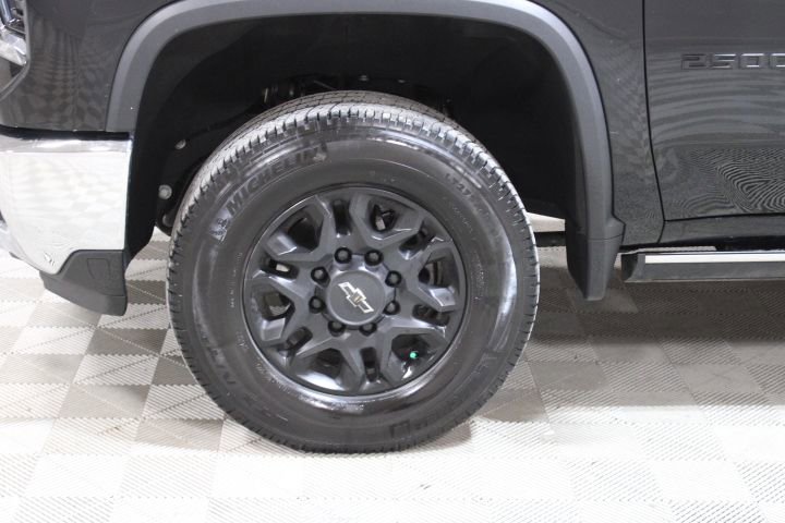 Used 2024 Chevrolet Silverado 2500 LTZ w/ LTZ Convenience Package image 44
