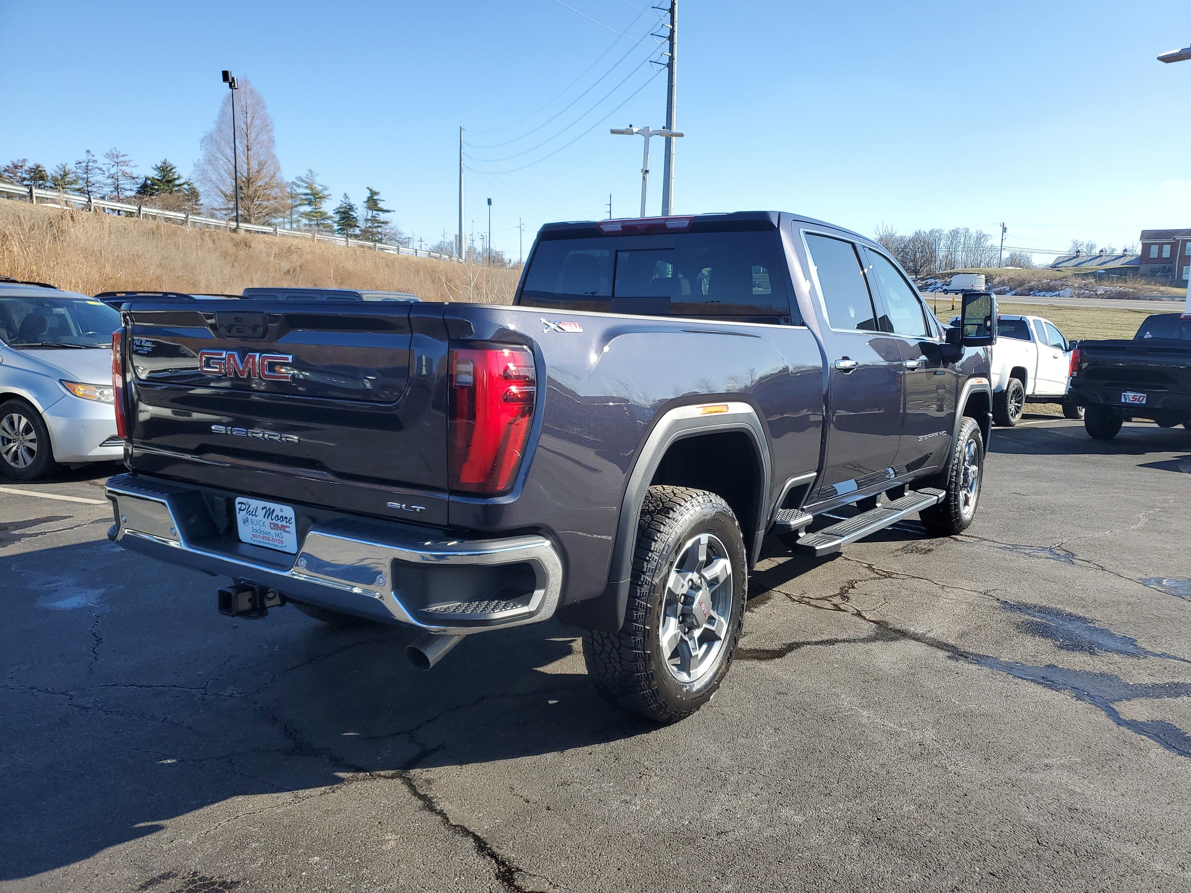 New 2025 GMC Sierra 2500 SLT w/ SLT Premium Package image 4