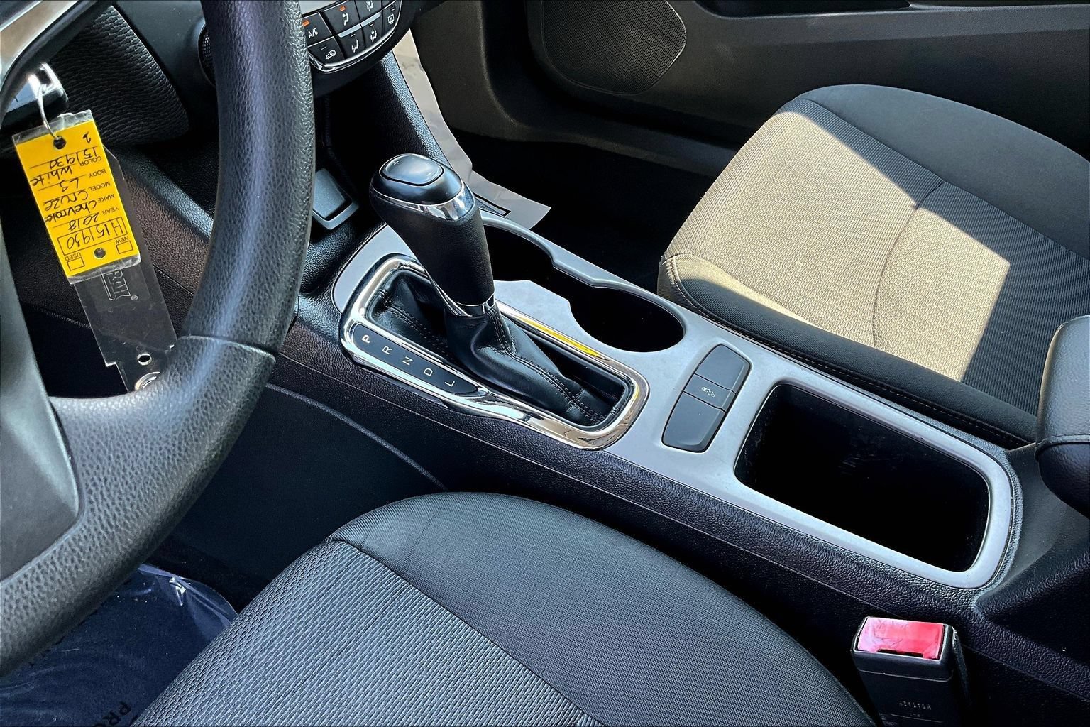 Used 2018 Chevrolet Cruze LS FWD image 18
